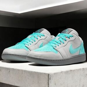 BRAND NEW AIR Jordan 1 Low SE